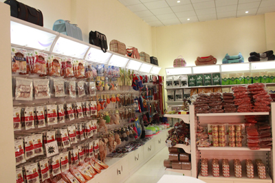 1482989040492018.jpg 样板店货架-6.JPG